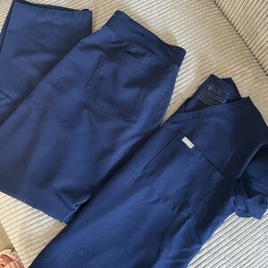 Figs Navy Blue Women's Scrub Set